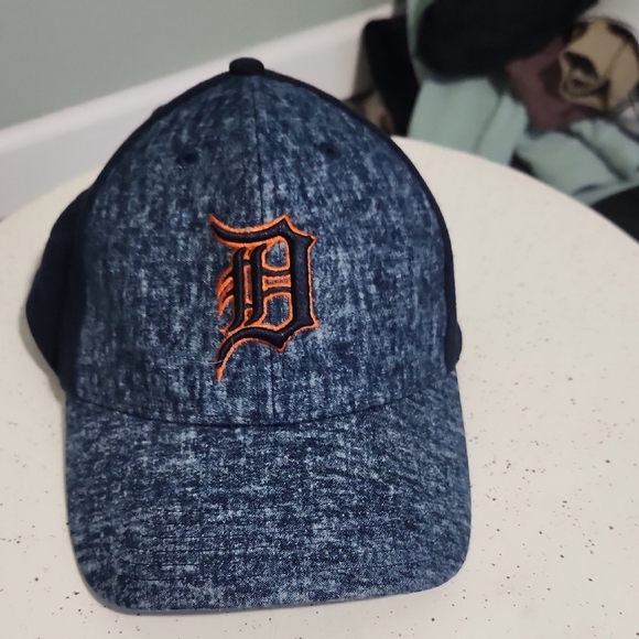 47 Brand Blue and Orange Cap - Picture 1 of 4